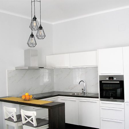 Appartement Apartman Neverin à Rijeka Extérieur photo