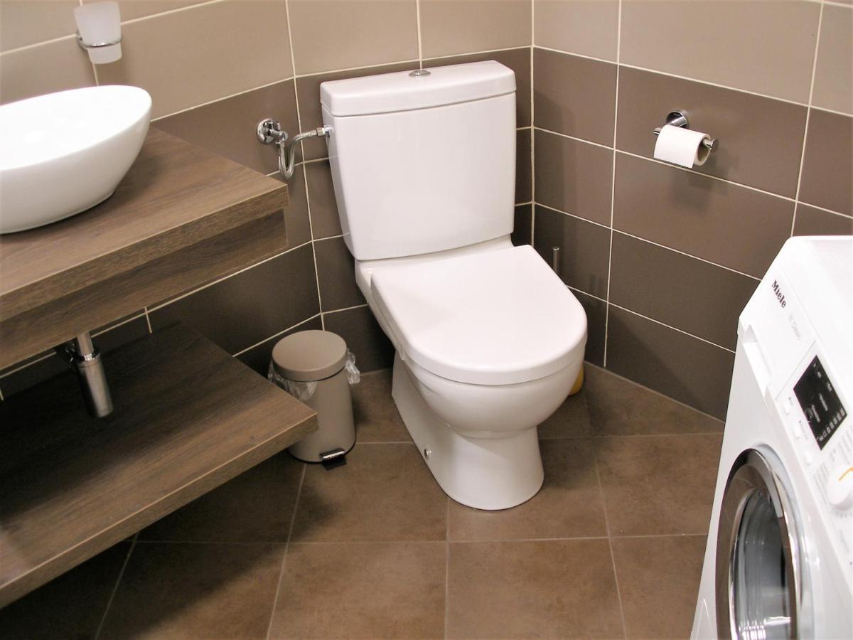 Appartement Apartman Neverin à Rijeka Extérieur photo
