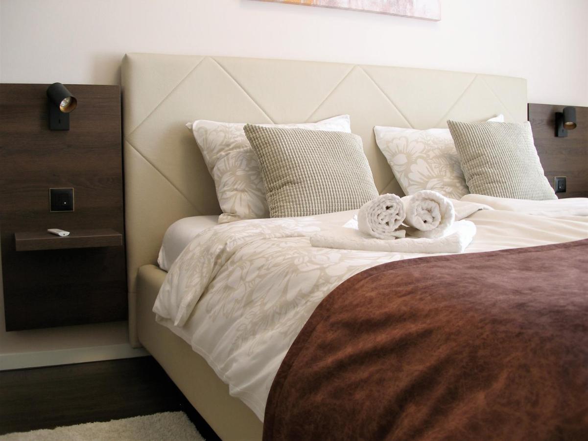 Appartement Apartman Neverin à Rijeka Extérieur photo